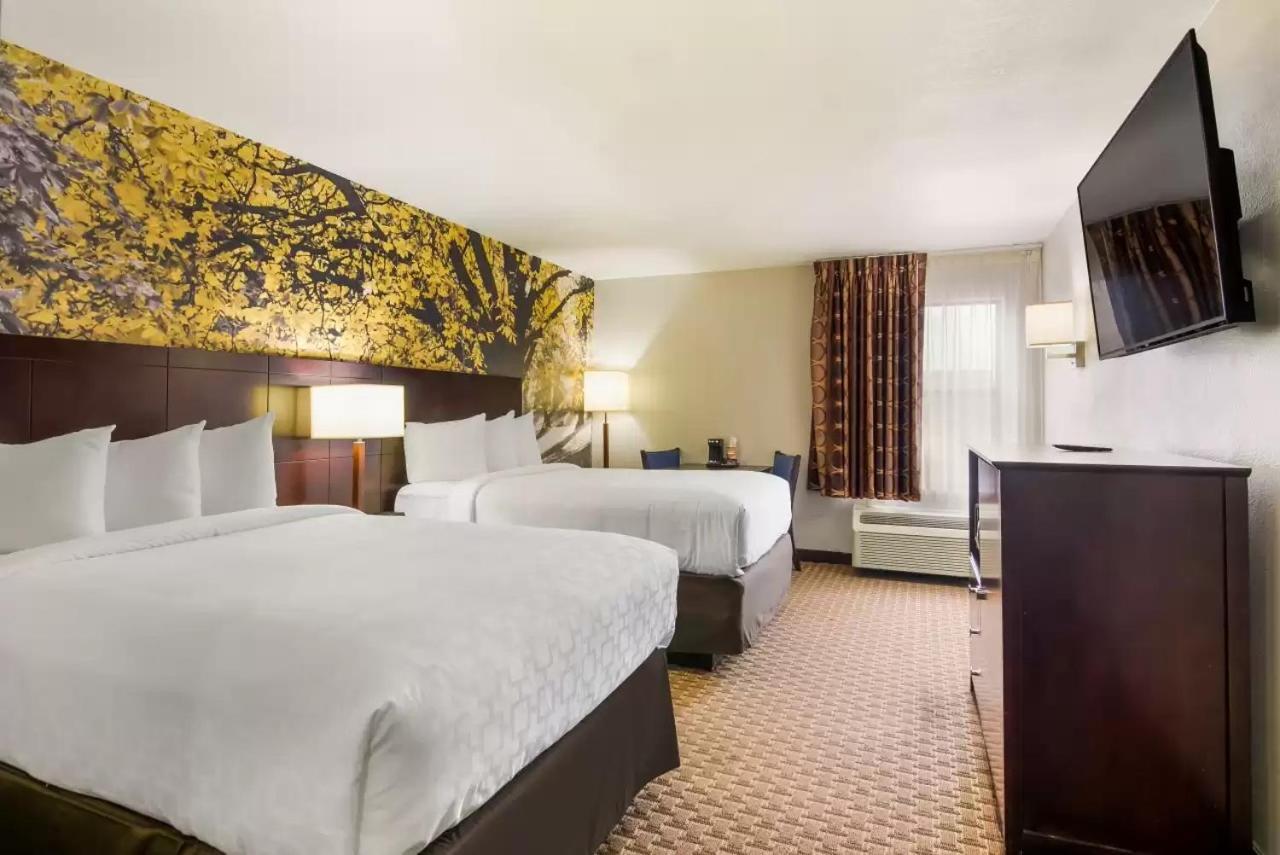 Clarion Pointe Hotel Abingdon Buitenkant foto