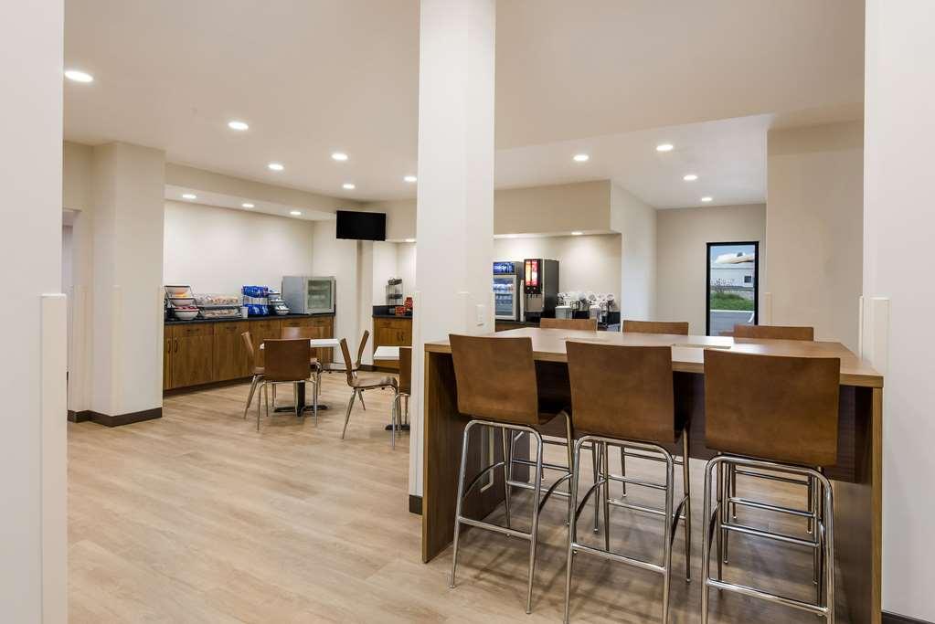 Clarion Pointe Hotel Abingdon Buitenkant foto